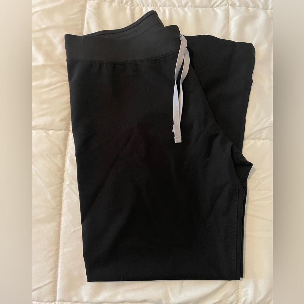 FIGS Women’s Livingston Scrub Pants - LP